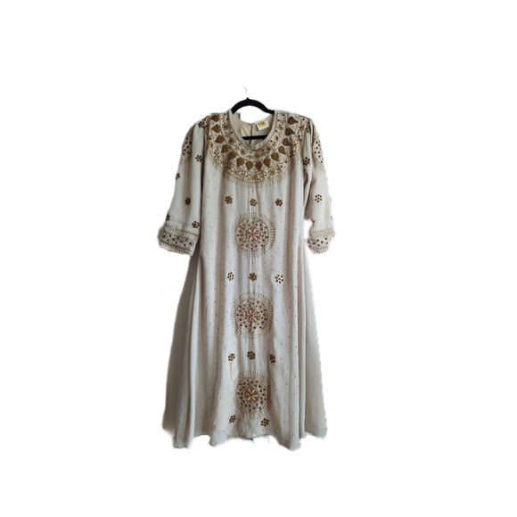 Cream and gold tunic dress - Picture 3 of 8